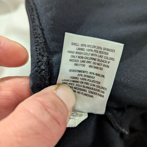 NWOT Volcom BLACK Plunging Open Back One Piece Swimsuit Sz. XXL - Picture 9 of 9